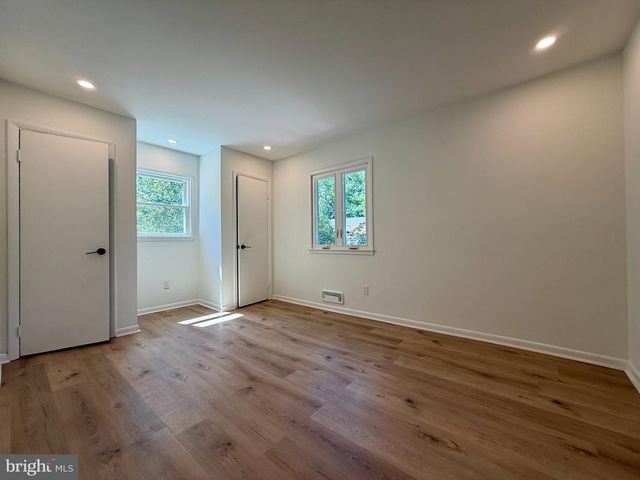8509 CHERRY VALLEY LN, Alexandria, VA 22309