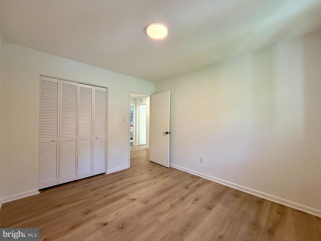 8509 CHERRY VALLEY LN, Alexandria, VA 22309