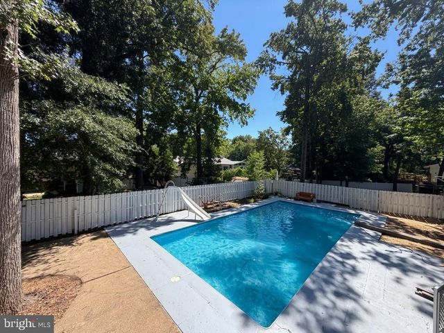 8509 CHERRY VALLEY LN, Alexandria, VA 22309