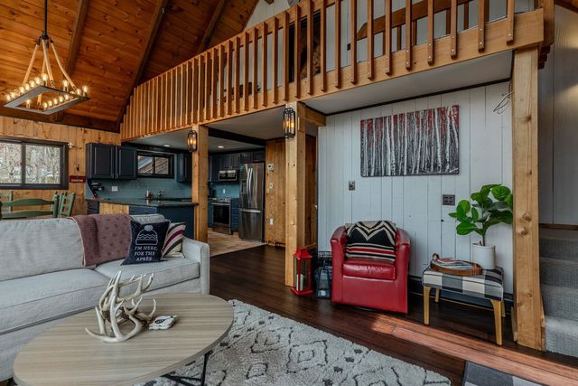 24 Sugarbush Drive, Winhall, VT 05340