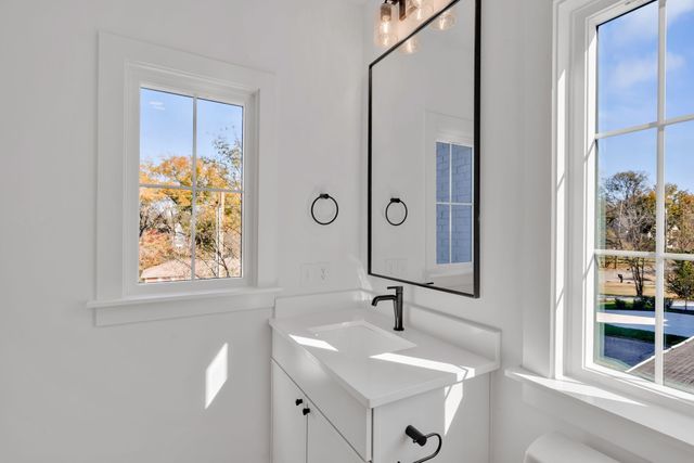 605A American Rd, Nashville, TN 37209