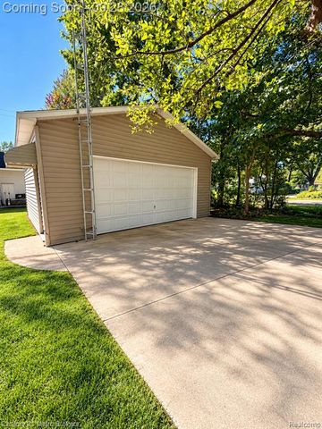 7235 N Genesee Road, Genesee, MI 48437
