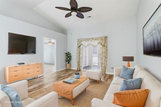 300 Country Manor Dr Unit B, Conway, SC 29526