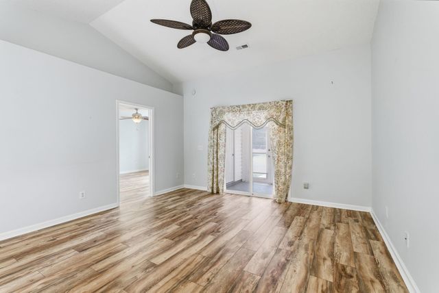 300 Country Manor Dr Unit B, Conway, SC 29526