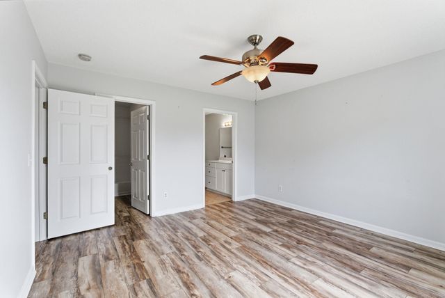 300 Country Manor Dr Unit B, Conway, SC 29526