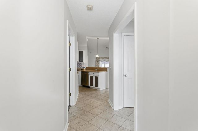 300 Country Manor Dr Unit B, Conway, SC 29526
