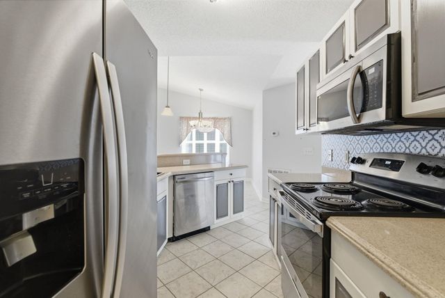 300 Country Manor Dr Unit B, Conway, SC 29526