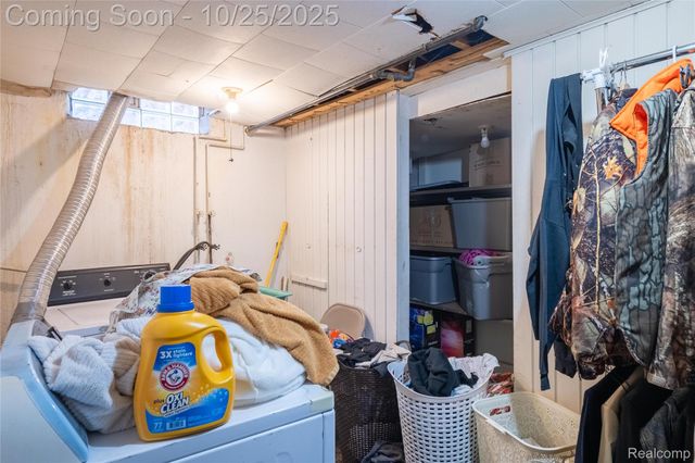 14021 Huff Drive, Warren, MI 48088