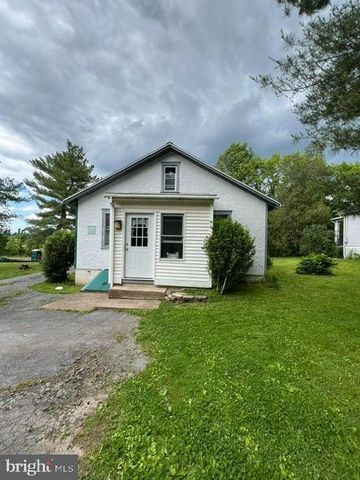792 E CEDARVILLE RD, Pottstown, PA 19465