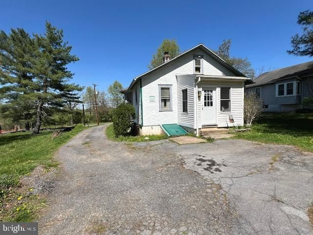 792 E CEDARVILLE RD, Pottstown, PA 19465