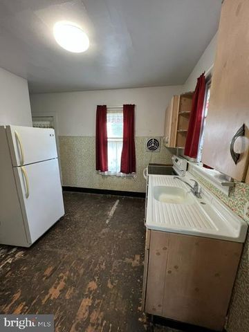 792 E CEDARVILLE RD, Pottstown, PA 19465