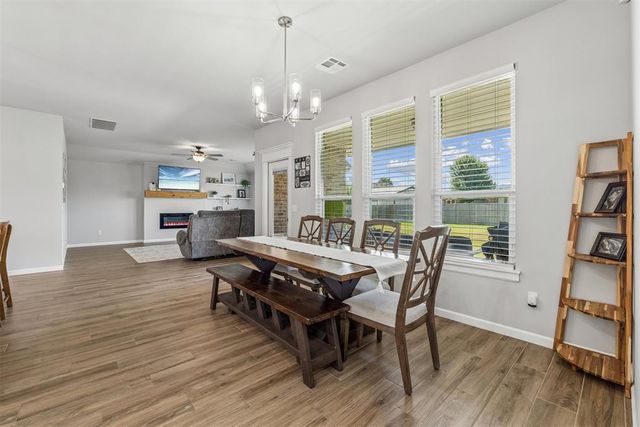 512 Cantebury Drive, Tuttle, OK 73089