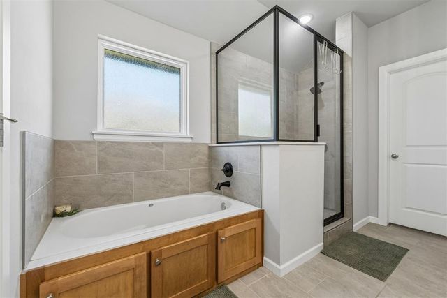 512 Cantebury Drive, Tuttle, OK 73089