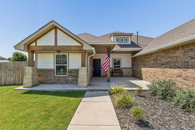 512 Cantebury Drive, Tuttle, OK 73089