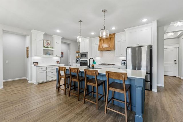 512 Cantebury Drive, Tuttle, OK 73089