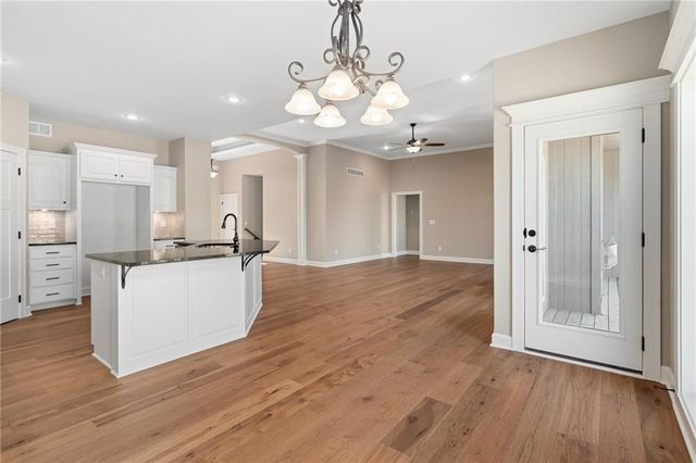 7012 NE 102nd Court, Kansas City, MO 64156