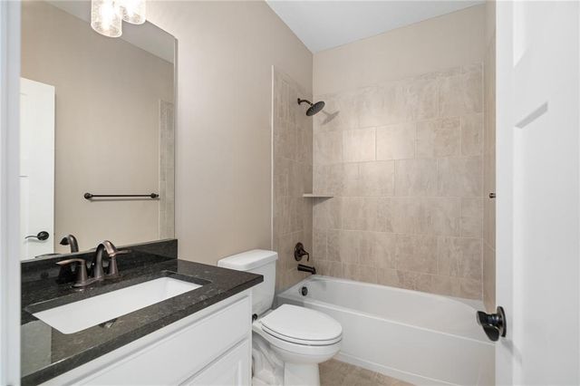 7012 NE 102nd Court, Kansas City, MO 64156