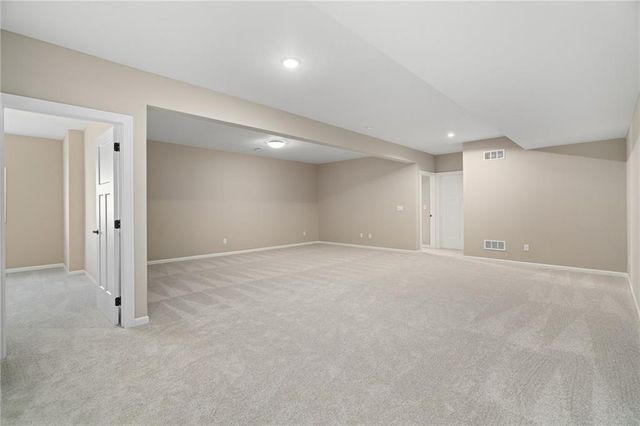 7012 NE 102nd Court, Kansas City, MO 64156