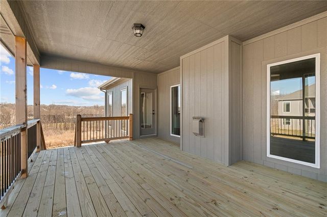 7012 NE 102nd Court, Kansas City, MO 64156