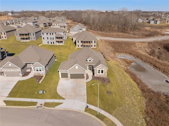 7012 NE 102nd Court, Kansas City, MO 64156