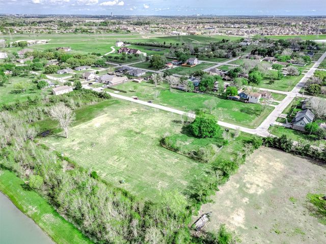 2701 Virginia Avenue, League City, TX 77573