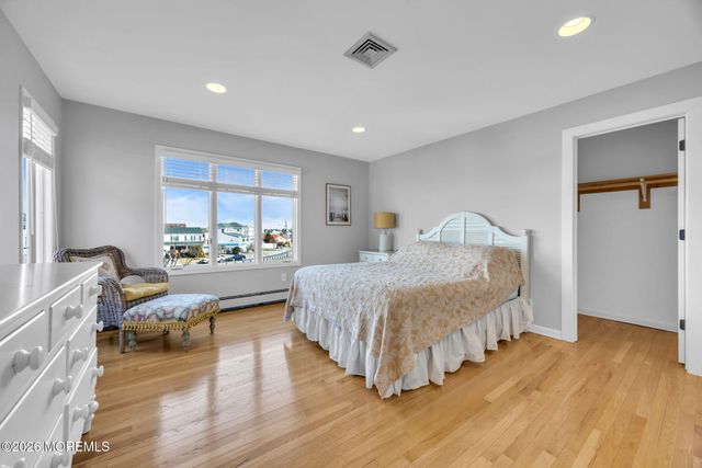 211 Forman Avenue, Point Pleasant Beach, NJ 08742