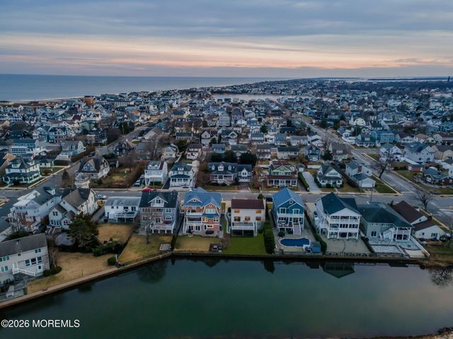 211 Forman Avenue, Point Pleasant Beach, NJ 08742