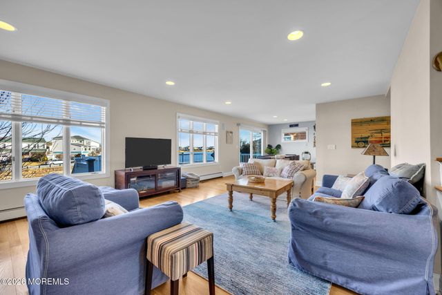 211 Forman Avenue, Point Pleasant Beach, NJ 08742