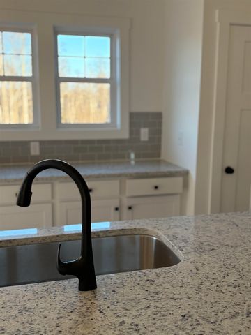 5081 Sunnycreek Drive, Boiling Springs, SC 29316