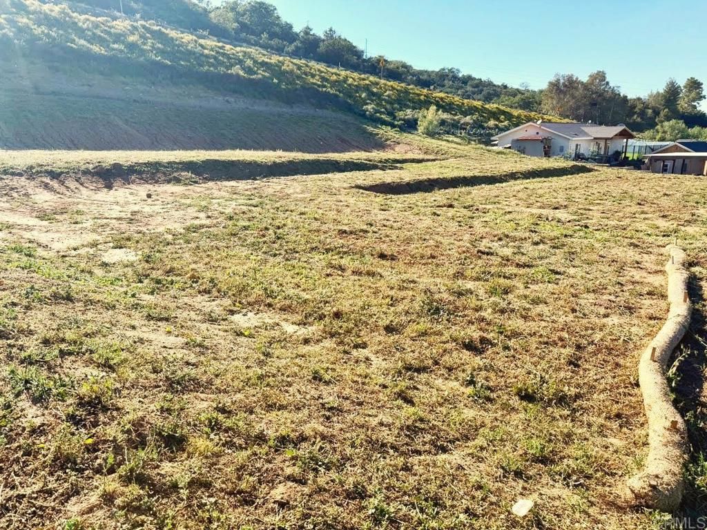 Image 6 of property listing at 13814 Woods Valley Court, Valley Center, CA 92082