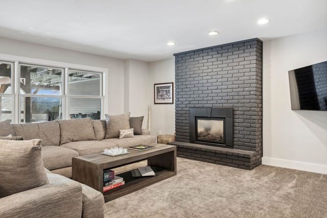 108 North Hill Road, Stowe, VT 05672