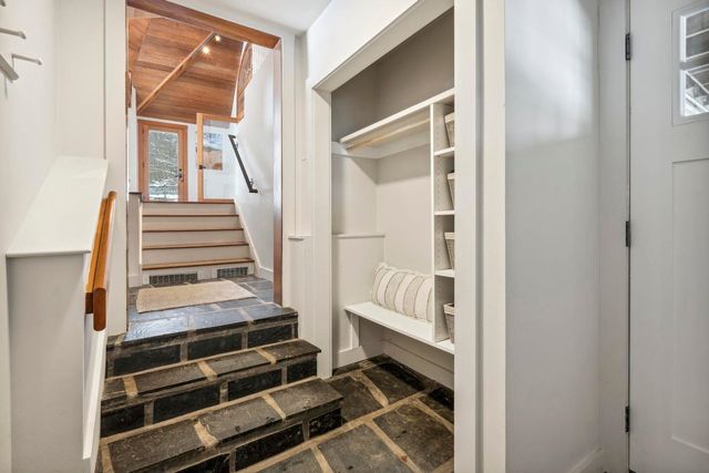 108 North Hill Road, Stowe, VT 05672