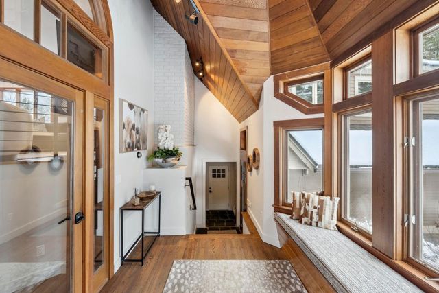 108 North Hill Road, Stowe, VT 05672