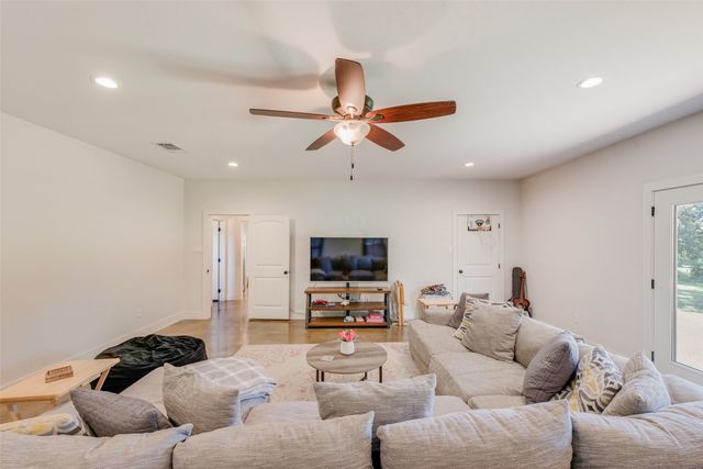 4320 State Hwy 198, Canton, TX 75103