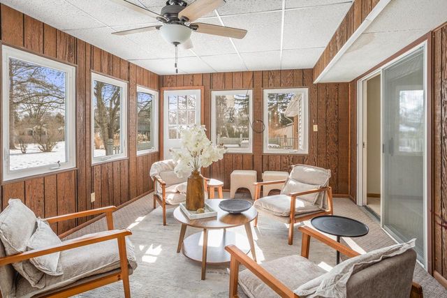 3260 Nassau DRIVE, Brookfield, WI 53045