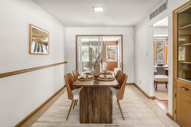 3260 Nassau DRIVE, Brookfield, WI 53045