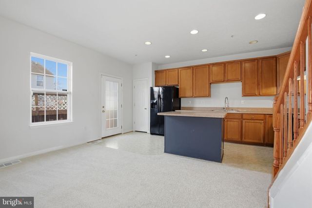 886 LOWE RD, Middle River, MD 21220