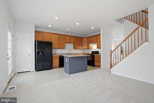 886 LOWE RD, Middle River, MD 21220