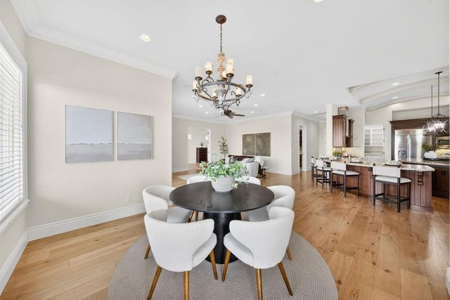 214 W Bluff Avenue, Fresno, CA 93711