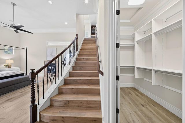 214 W Bluff Avenue, Fresno, CA 93711