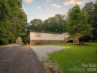 1276 Forest Ridge Road, Bessemer City, NC 28016