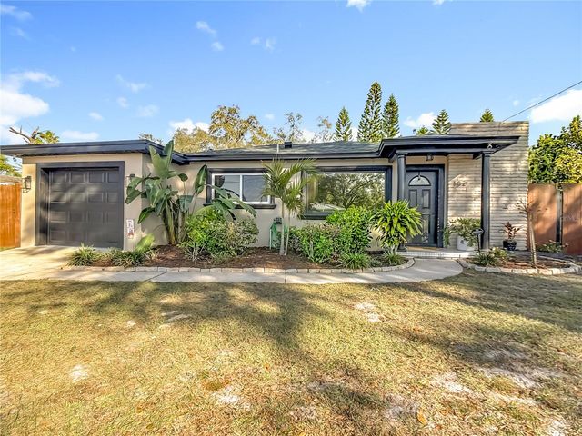 102 NE 9TH STREET, Mulberry, FL 33860