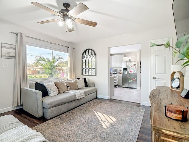 102 NE 9TH STREET, Mulberry, FL 33860