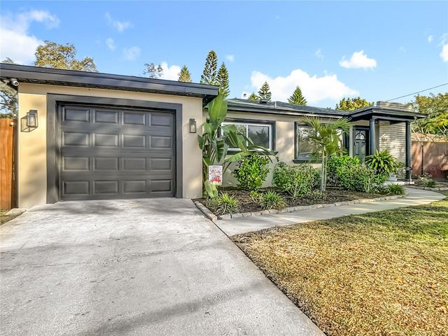 102 NE 9TH STREET, Mulberry, FL 33860