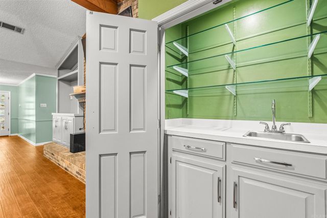 4 Ironwood Drive, Conway, AR 72034