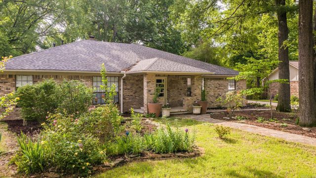 4 Ironwood Drive, Conway, AR 72034