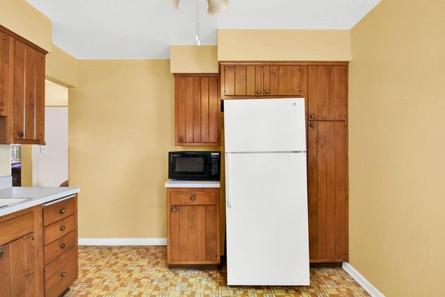 4853 N 90th STREET, Milwaukee, WI 53225