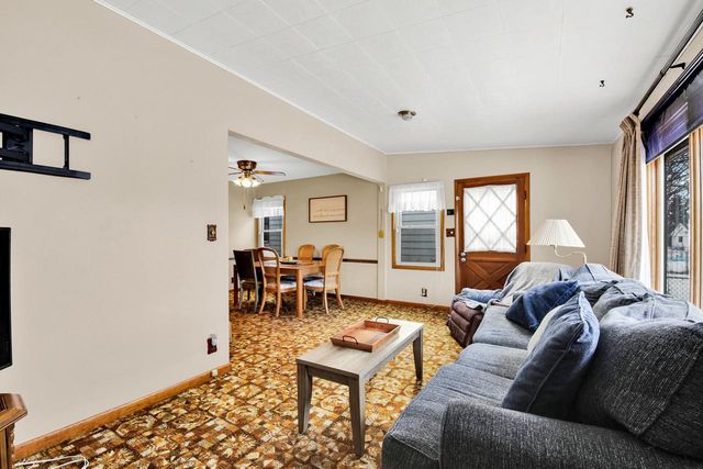 4853 N 90th STREET, Milwaukee, WI 53225