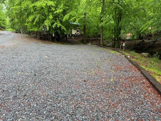 210 17th Street, Ellijay, GA 30540