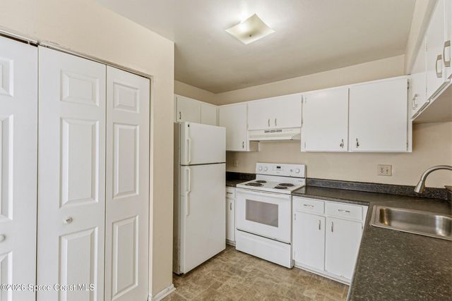 1020 NE Abada Court NE 101, Palm Bay, FL 32905